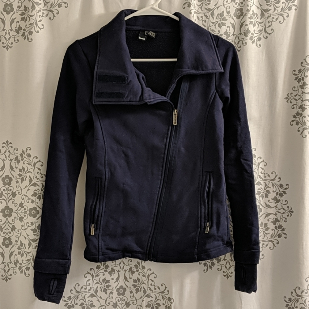 Bench zip up
